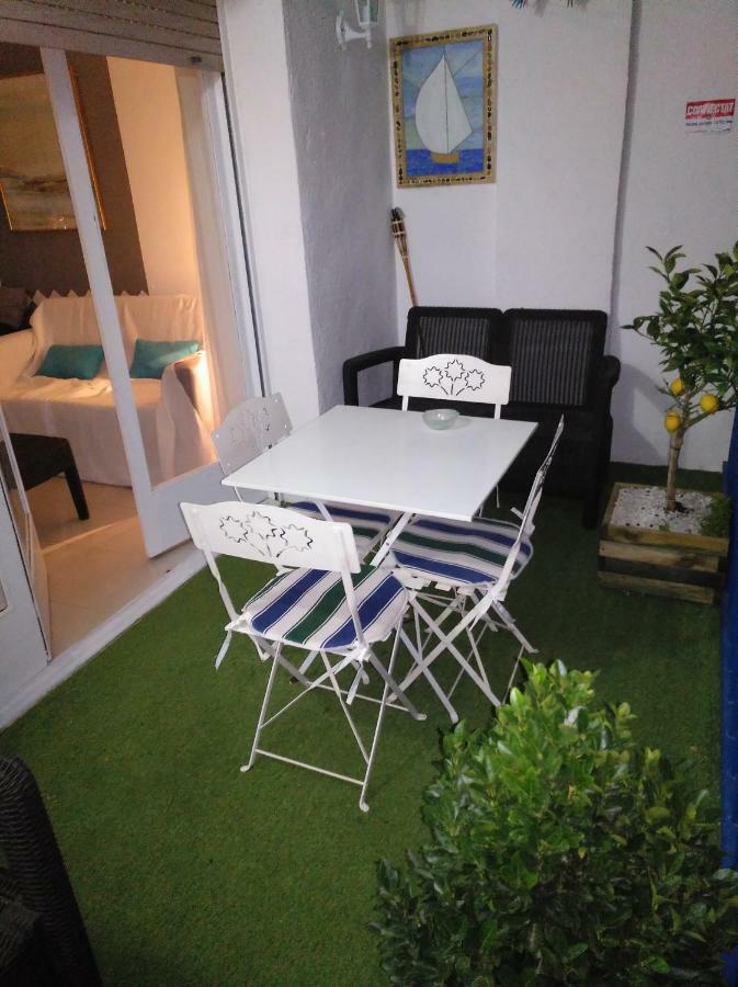 Apartamento Primera Linea De Mar L'L'Hospitalet de l'Infant Exteriör bild