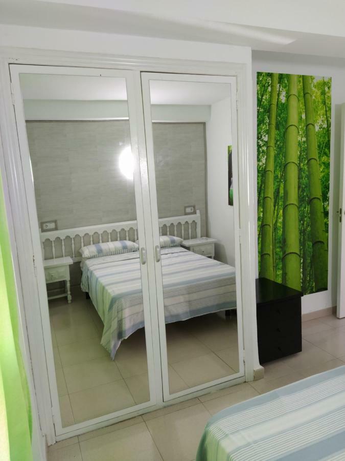 Apartamento Primera Linea De Mar L'L'Hospitalet de l'Infant Exteriör bild